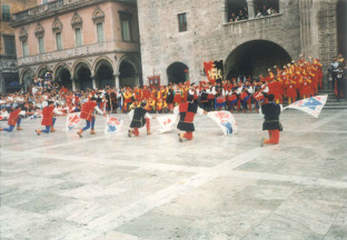 La Grande Squadra degli sbanderatori Rosso-Azzurri.