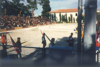 Gli Sbandieratori al Campo Squarcia.