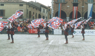 La Grande Squadra degli sbanderatori Rosso-Azzurri.