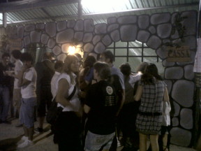 Il bar in funzione.