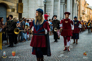 La chiarina rosso-azzurra Giulia Salvi.