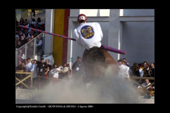 Emanuele Capriotti alla curva del 'Cassero'.