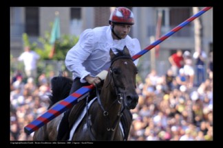 Emanuele Capriotti nel rettilinio iniziale.