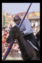 Emanuele Capriotti nel rettilinio finale.