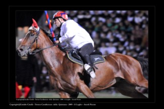 Emanuele Capriotti alla curva del 'Cassero'.