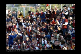 Il corteo della Quintana di Agosto 2008.