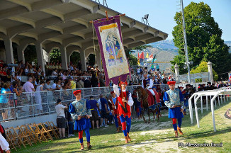 Il palio vinto alla Quintana di Luglio 2013.