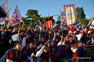 I festeggiamenti per la vittoria della Quintana di Agosto 2013.