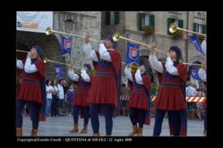 Il corteo della Quintana di Luglio 2008.