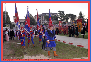 Il corteo della Quintana di Luglio 2010.