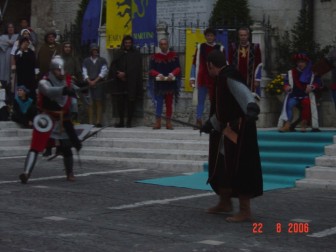 Figuranti con costumi di Porta Romana.
