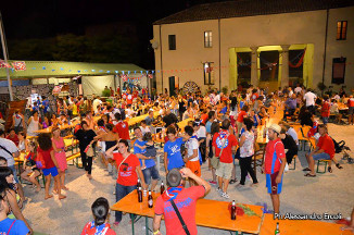 Festeggiamenti al giardino del Sestiere.