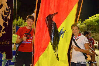 Foto ricordo con il Palio vinto alla Quintana di Agosto 2013.