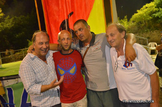 Foto ricordo con Emanuele Capriotti ed il Palio vinto alla Quintana di Agosto 2013.