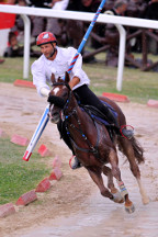 Emanuele Capriotti alla curva del 'Cassero'.