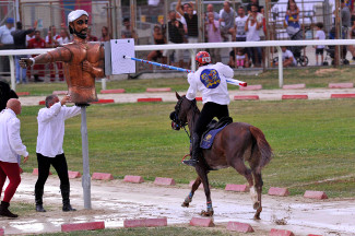 Emanuele Capriotti al bersaglio.