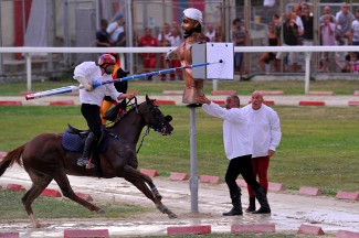 Emanuele Capriotti al bersaglio.