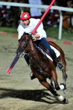 Emanuele Capriotti sul rettilinio finale.