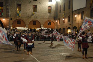 La Grande Squadra (5^ classificata) ed i Musici (10 classificati) durante la Finale dei Campionati Italiani A1 di Ferrara 2007.