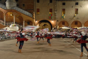 La Grande Squadra (5^ classificata) ed i Musici (10 classificati) durante la Finale dei Campionati Italiani A1 di Ferrara 2007.