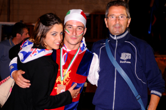 Luca Tulli, la ragazza ed il padre festeggiano il titolo di Campioni d'Italia 2014.