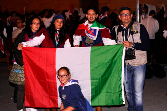 Francesca ed Iacopo Cinelli con la propria famiglia festeggiano il titolo di Campioni d'Italia 2014.