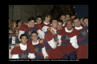 Gare interne Sbandieratori e Musici del 2008.