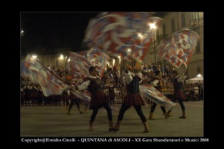 La Piccola Squadra 2^ classificata alle gare interne Sbandieratori e Musici del 2008.
