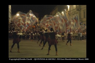 La Piccola Squadra 2^ classificata alle gare interne Sbandieratori e Musici del 2008.