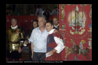 Il Singolista Stefano Volponi 2 classificato alle gare interne Sbandieratori e Musici del 2008.