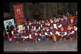 La Cerimonia di Premiazione durante le gare interne Sbandieratori e Musici del 2009.