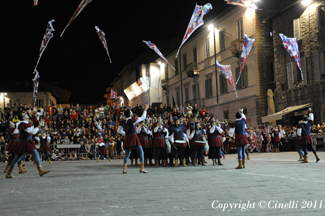 La Grande Squadra 3^ classificata ed i Musici 3 classificati alle gare interne Sbandieratori e Musici del 2011.