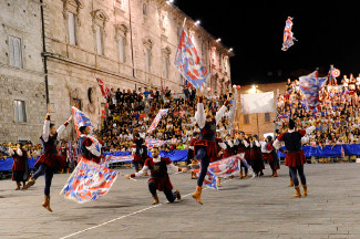 La Grande Squadra 1^ classificata ed i Musici 2^ classificati.