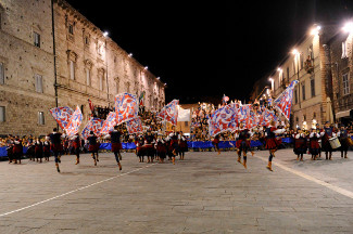 La Grande Squadra 1^ classificata ed i Musici 2^ classificati.