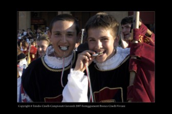 I festeggiamenti per il 3 posto sia nei Musici sia nella Grande Squadra ai Campionati Giovanili di Lugo 2007.