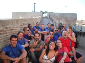 Il gruppo di Porta Romana a passeggio per Mondavio.