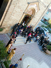 I Musici di Porta Romana accompagnano l'entrata in chiesa dei Re Magi.